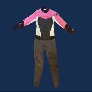 ROXY Women’s pink wetsuit size 8